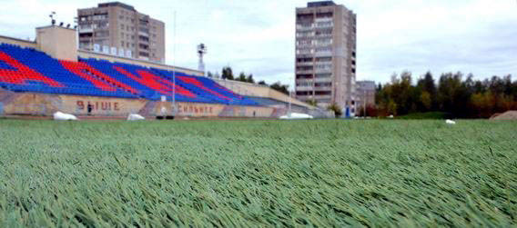 Два искусственных футбольных поля появятся в Дзержинске к середине октября