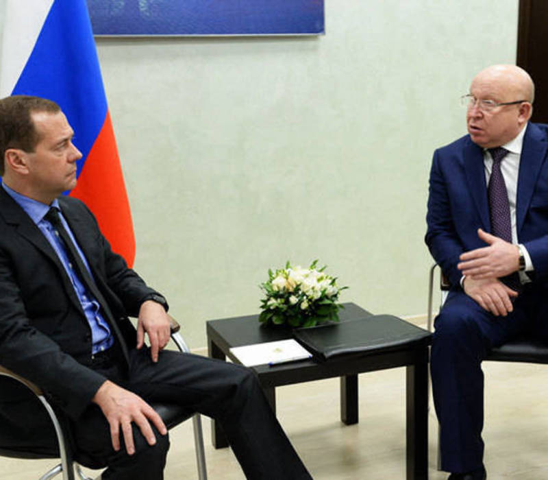 Премьер и губернатор обсудили нижегородское здравоохранение
