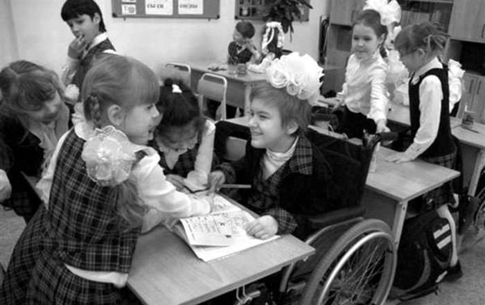 Детям-инвалидам нужны не только школы