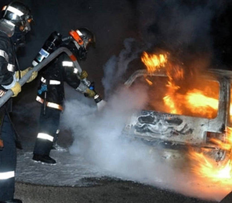В Нижнем Новгороде продолжают гореть машины