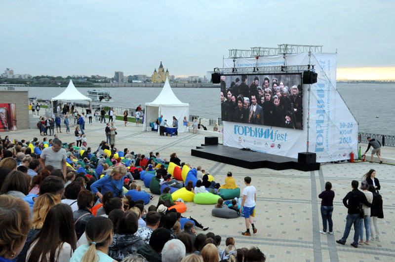 Как Голливуд, только Горький. В Нижнем Новгороде проходит кинофестиваль с участием российских звезд (фоторепортаж)