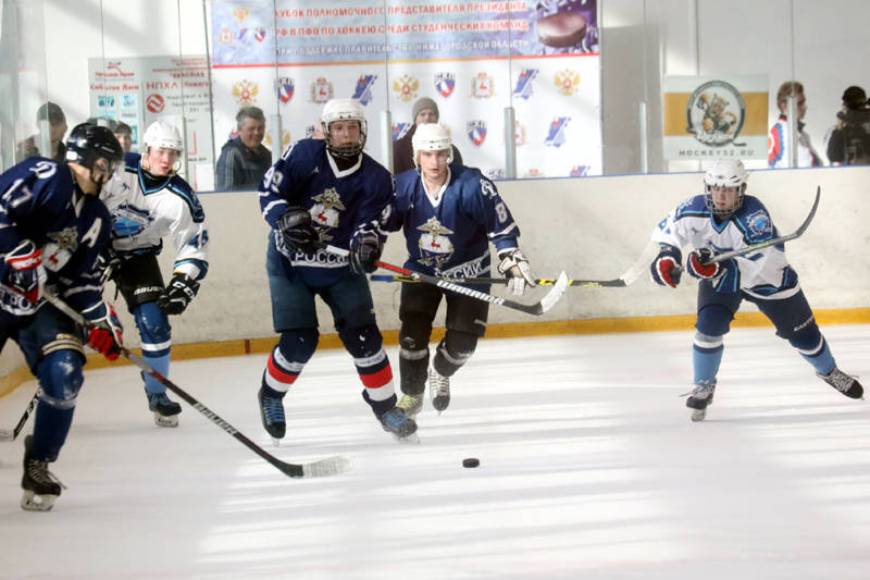 В Нижегородской области прошел первый турнир ПФО по хоккею среди студенческих команд (фоторепортаж)