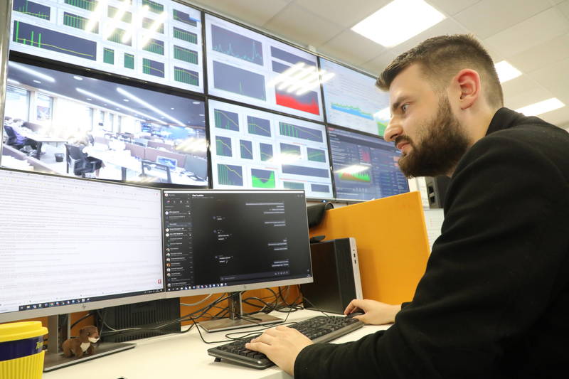 «Ростелеком» открыл крупнейший в России региональный центр мониторинга и реагирования на кибератаки на базе Solar JSOC (фоторепортаж)