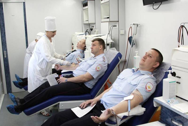 Сотрудники регионального полицейского главка пополнили банк крови более чем на 16 литров