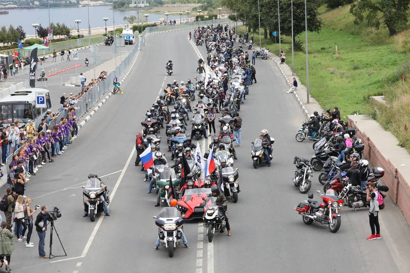 15 тысяч зрителей посетили фестиваль «Moto Family Days» на Нижневолжской набережной
