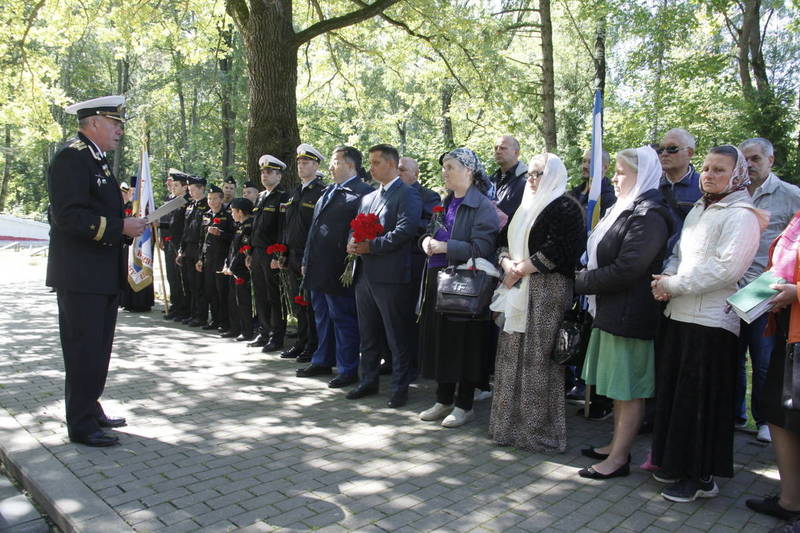 Нижегородцы почтили память погибших моряков подлодки «Курск»