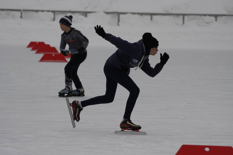 На стадионе «Труд» в Нижнем Новгороде состоялись всероссийские массовые соревнования по конькобежному спорту «Лёд надежды нашей» (фоторепортаж)