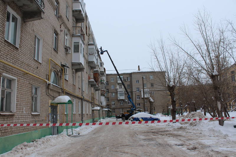 Управляющим компаниям Дзержинска рекомендовано в течение недели очистить крыши города от наледи и сосулек 
