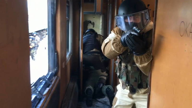 Нижегородский ОМОН на транспорте принял участие в межведомственных антитеррористических учениях