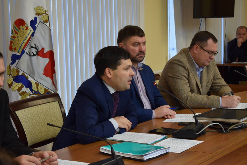 Денис Егоров: «Муниципалитеты могут представить информацию о водных объектах, требующих расчистки, в минэкологии до 20 декабря»