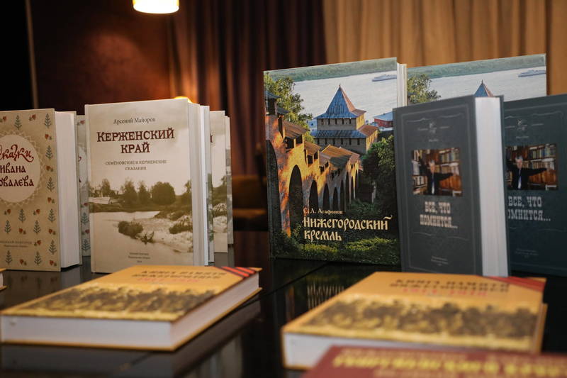 Глеб Никитин: «Очень важно популяризировать качественную современную литературу и оказывать всестороннюю поддержку нижегородским авторам»