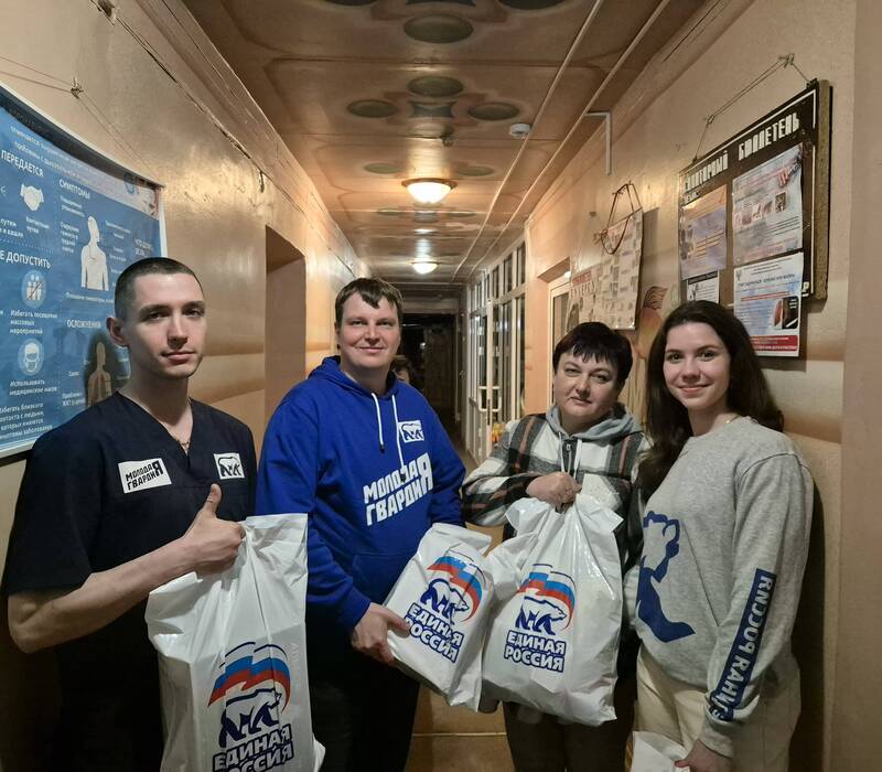 Нижегородский сводный отряд «Молодой Гвардии» и «Волонтерской роты» посетил с гуманитарной миссией ДНР