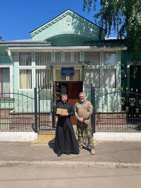 Василий Суханов доставил подарок нижегородки для мужского монастыря в ЛНР