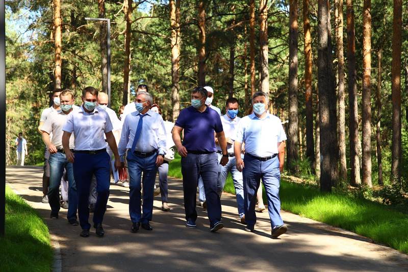 Проверка работ по благоустройству парка "Утиное озеро" состоялась в Дзержинске