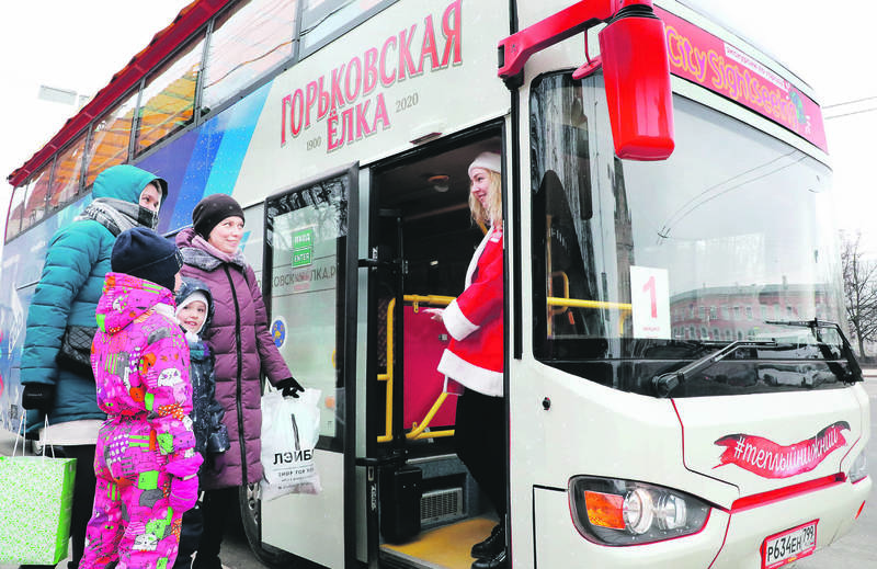 Двухэтажный экскурсионный автобус перевез более 3 тысяч человек в новогодние праздники в Нижнем Новгороде