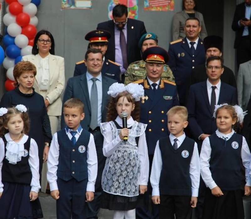 Глеб Никитин поздравил с Днем знаний учеников гимназии №2 Нижнего Новгорода 