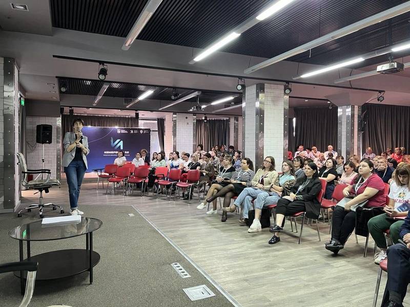 Нижегородские учителя приняли участие в лекциях по распознаванию фейков в информационном пространстве