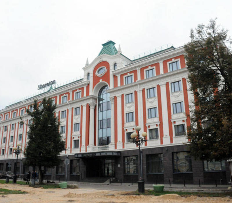 Гостиница шератон в нижнем новгороде. Отель Шератон в Нижнем Новгороде. Театральная площадь 1 Нижний Новгород. Sheraton Нижний Новгород Кремль Театральная площадь, 1, Нижний Новгород. Пятизвездочные отели Нижнего Новгорода.