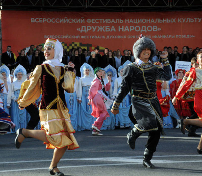 Многоцветно и празднично прошел фестиваль  «Дружба народов» в Нижнем Новгороде (фото)