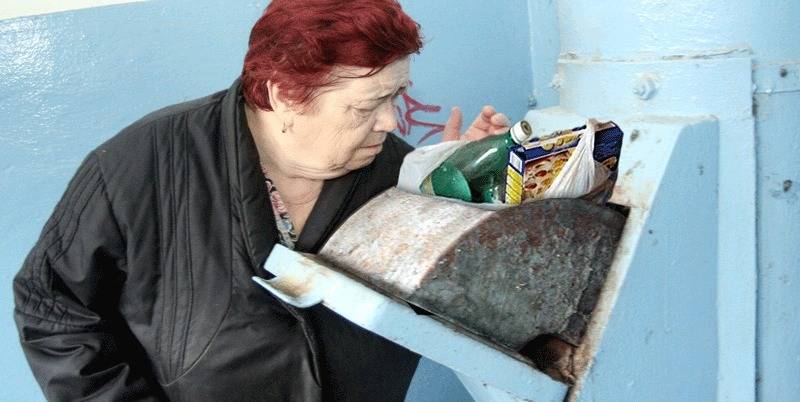 Жильцы не согласны ликвидировать мусоропроводы
