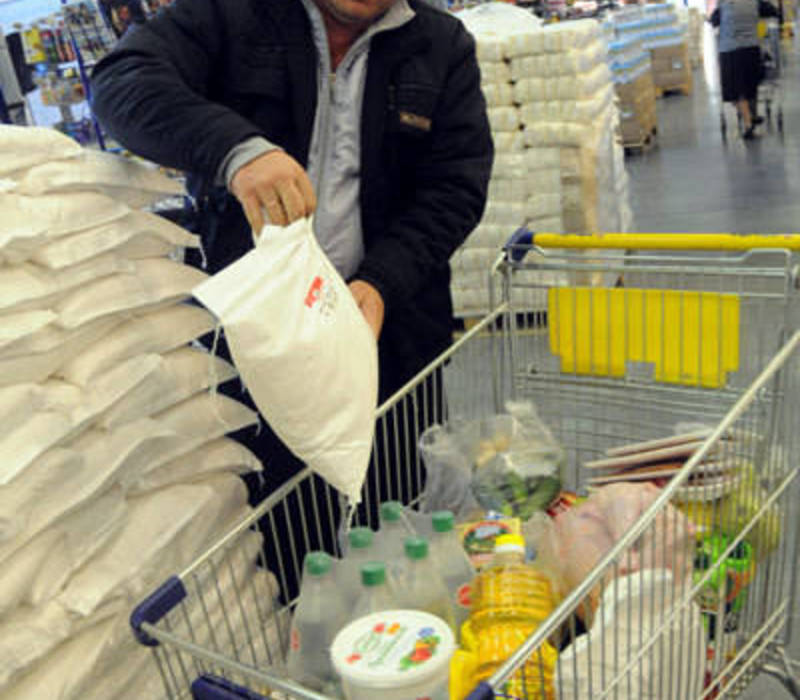 Цены на продукты растут, несмотря на контроль