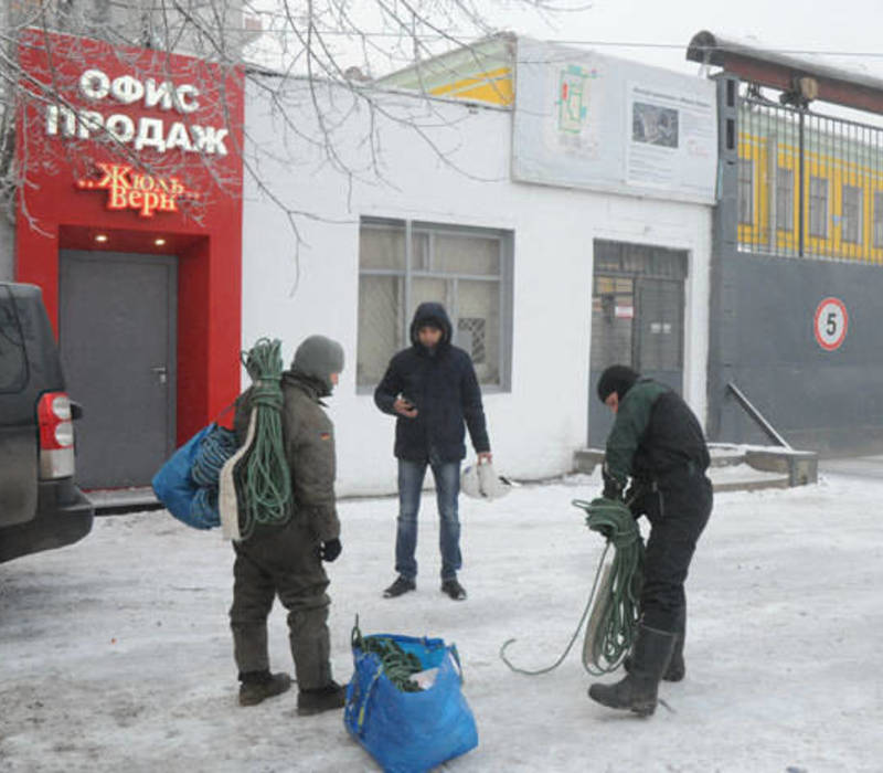 В строящемся доме обвалились лестничные марши