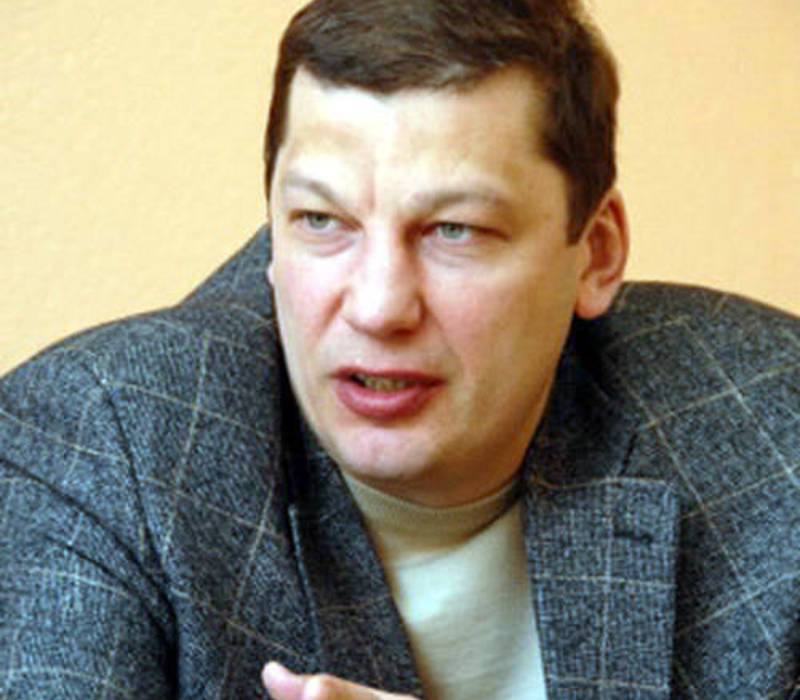 Теперь министр