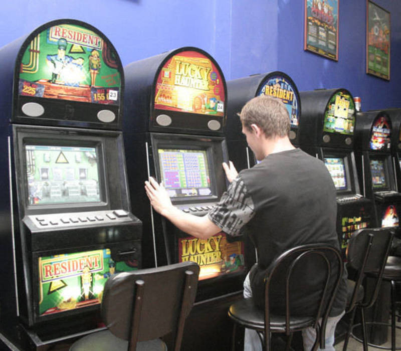 залы игровых автоматов в 2005
