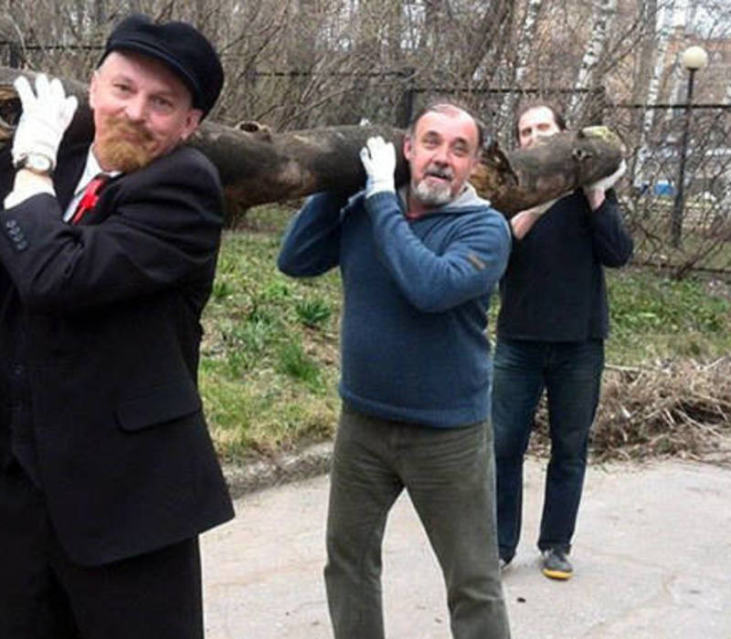Картинка ленин с бревном