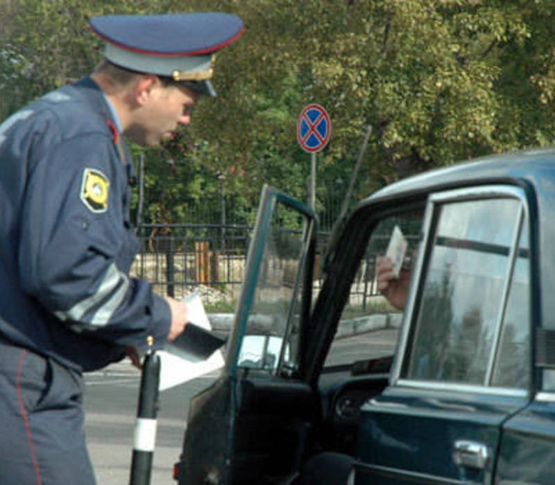 Водительские права предлагают разделить