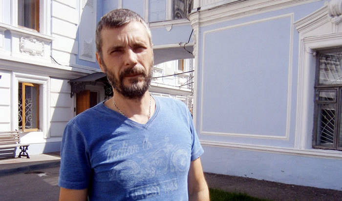Нижегородский художник режиссирует выставки до последнего гвоздика