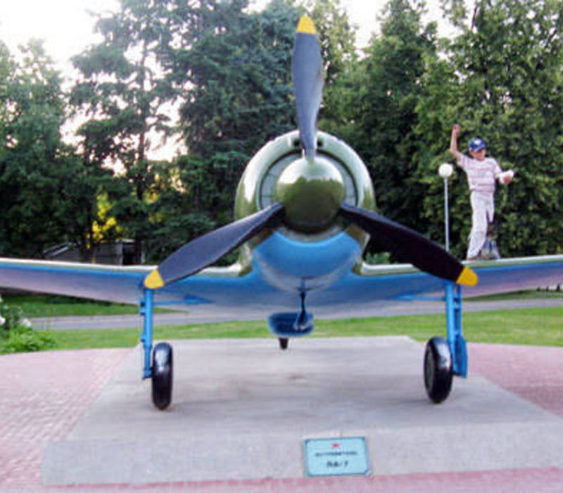 Завод "Сокол" отремонтировал макет Ла-7
