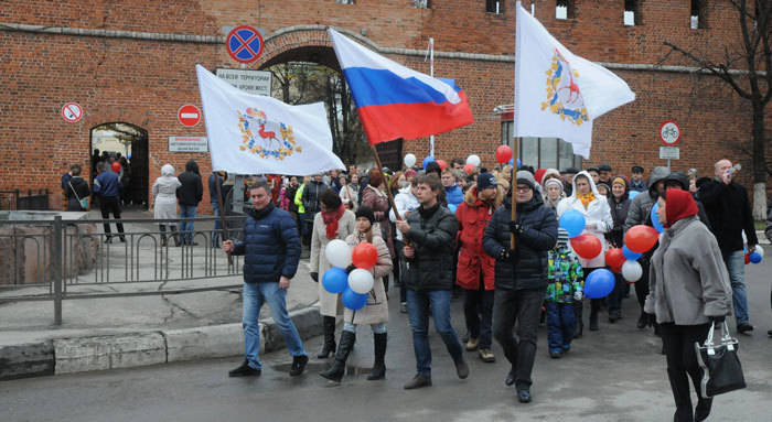 Праздник открылся торжественным шествием