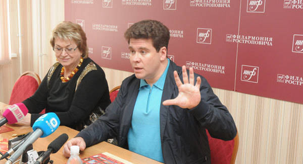 Денис МАЦУЕВ:"Получаю из зала чистый мельдоний"