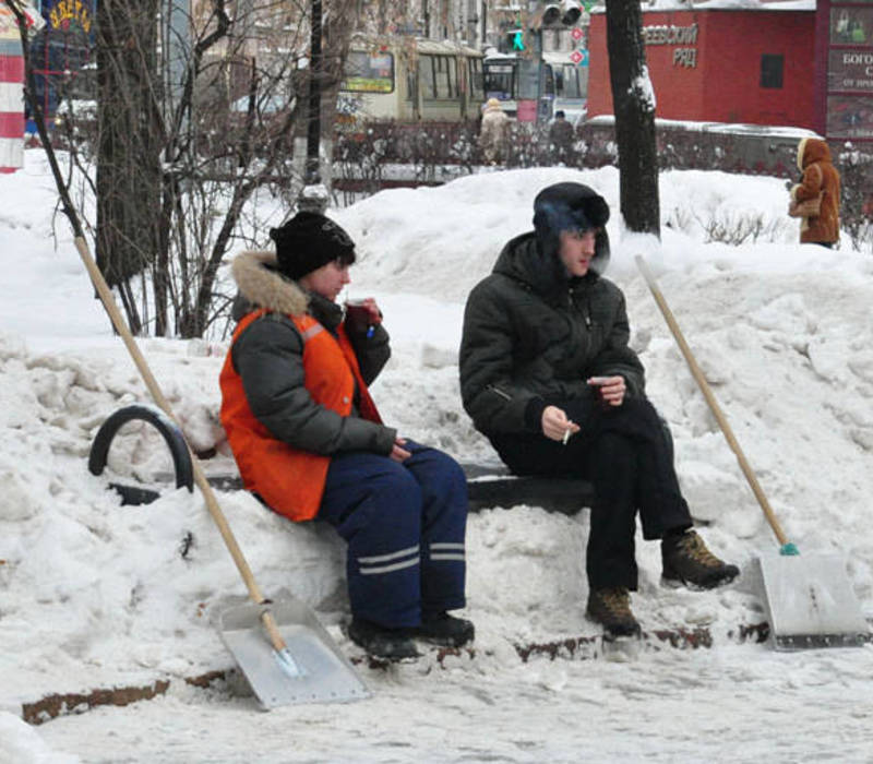 А может, это дворник был...