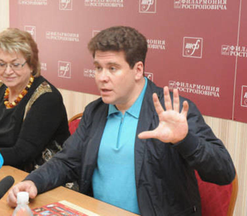 Денис МАЦУЕВ:"Получаю из зала чистый мельдоний"