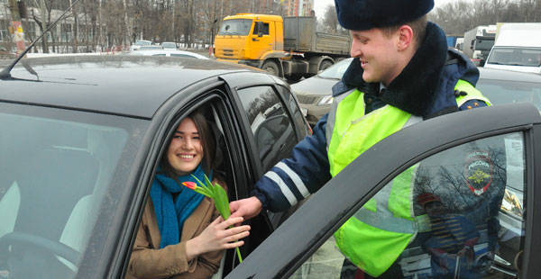 Цветы от гаишников