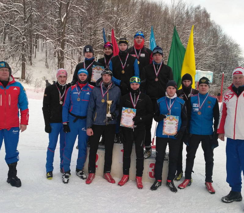 Более 270 спортсменов приняли участие в традиционной лыжной эстафетной гонке, посвященной памяти В.П. Чкалова