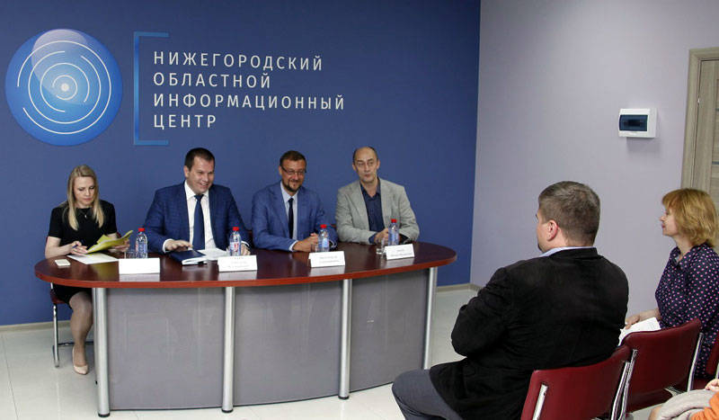 В Нижнем Новгороде журналисты и почтовики обсудили вопрос повышения тиражей печатных изданий 