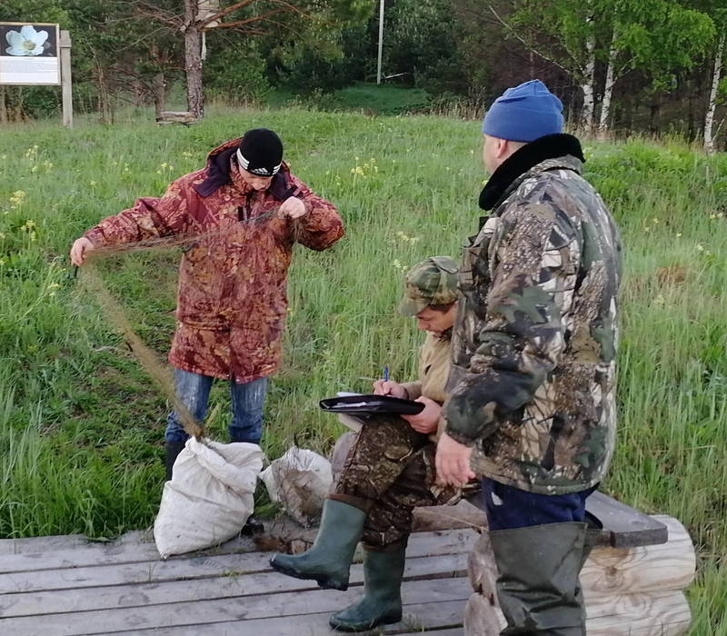 В Павловском районе сотрудники госохотнадзора задержали рыбаков-браконьеров