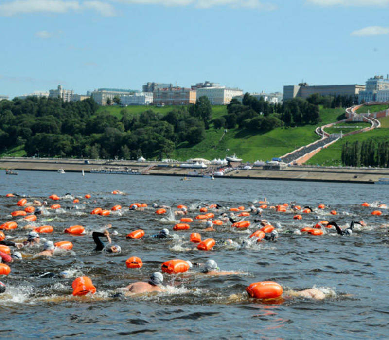 В Нижнем Новгороде состоялся крупнейший в России заплыв «STADA Volga Swim» (фоторепортаж)