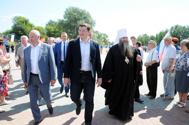 Глеб Никитин открыл новую площадь Георгия Победоносца на Бору (фоторепортаж)