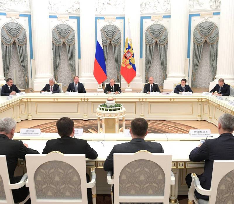 Владимир Путин: «Вклад губернаторов в достижение общенациональных целей является решающим» 