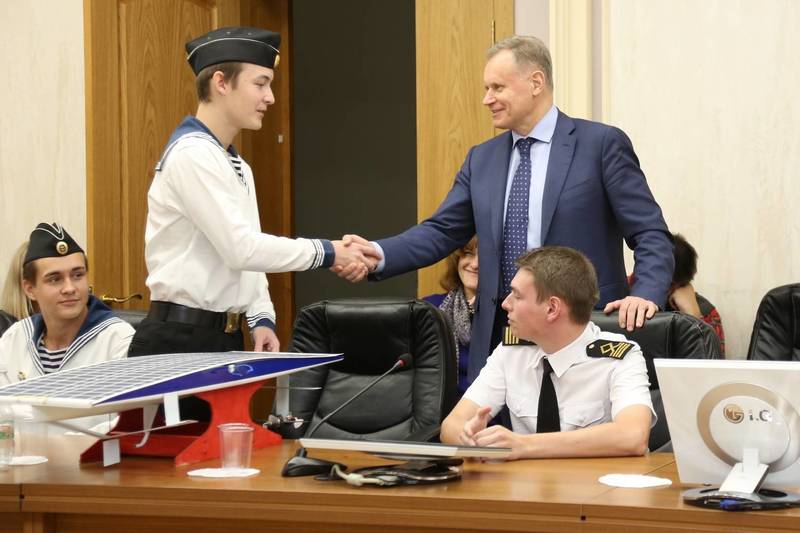 Глеб Никитин поздравил нижегородцев с победой на 5-ой Международной выставке юных изобретателей
