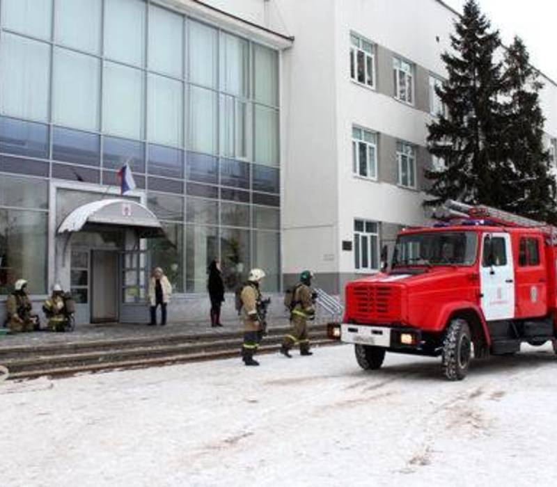 Тренировка по отработке действий в случае пожара прошла во Дворце детского творчества в Дзержинске