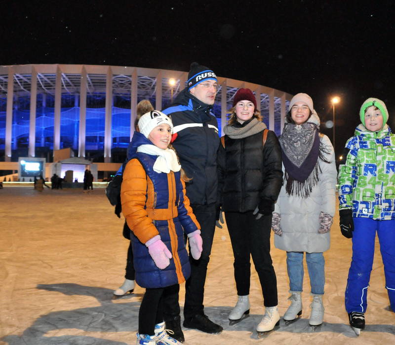 Глеб Никитин посетил развлекательную площадку «Зимняя сказка» у стадиона «Нижний Новгород» (фоторепортаж)