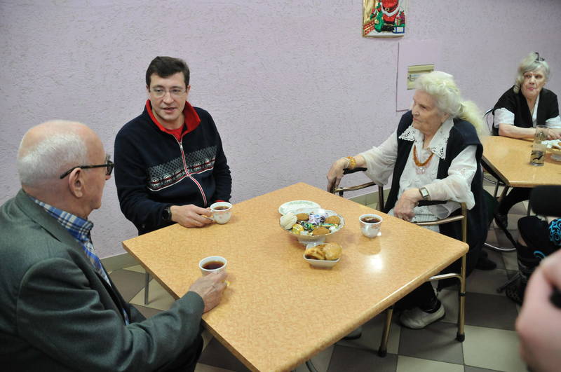 Глеб Никитин поздравил с Новым годом ветеранов-нижегородцев
