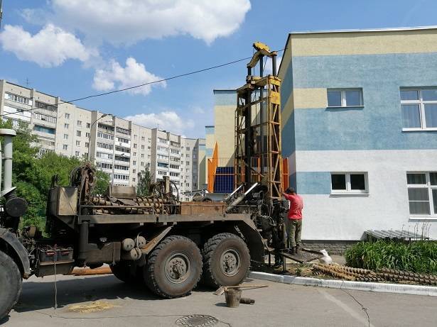 В Дзержинске в детском саду № 97  специализированная организация начала карстологическое обследование грунта