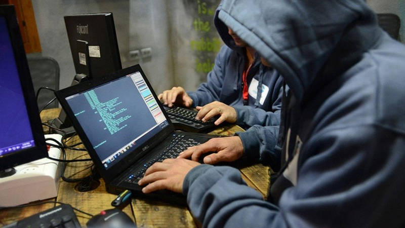Пользуясь техническими средствами, аферисты продолжают отъем денег у населения
