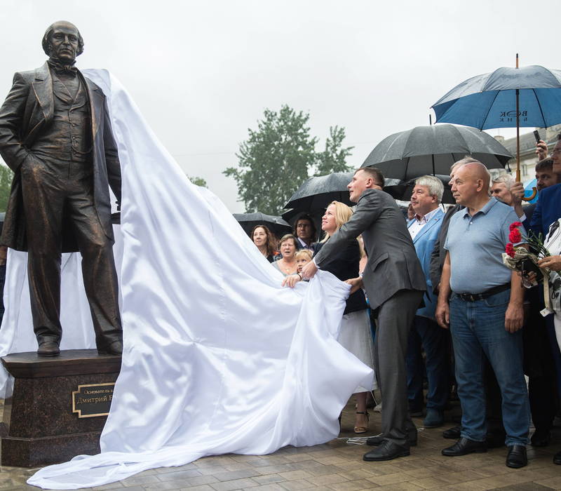 В Нижнем Новгороде открыли памятник основателю завода «Красное Сормово»